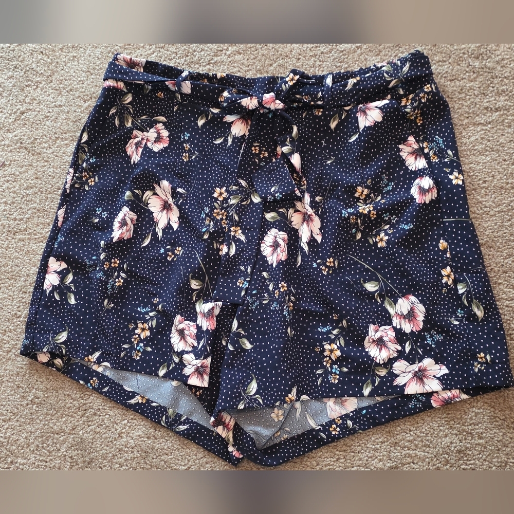 Torrid Navy Floral High Waist Women's Shorts